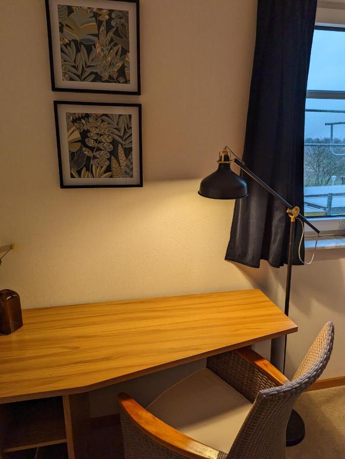 Paga - Parkgaststaette Hotel Ehrenburg ภายนอก รูปภาพ