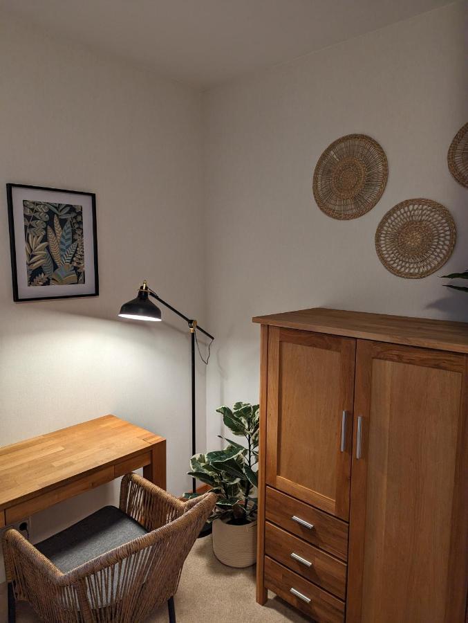 Paga - Parkgaststaette Hotel Ehrenburg ภายนอก รูปภาพ