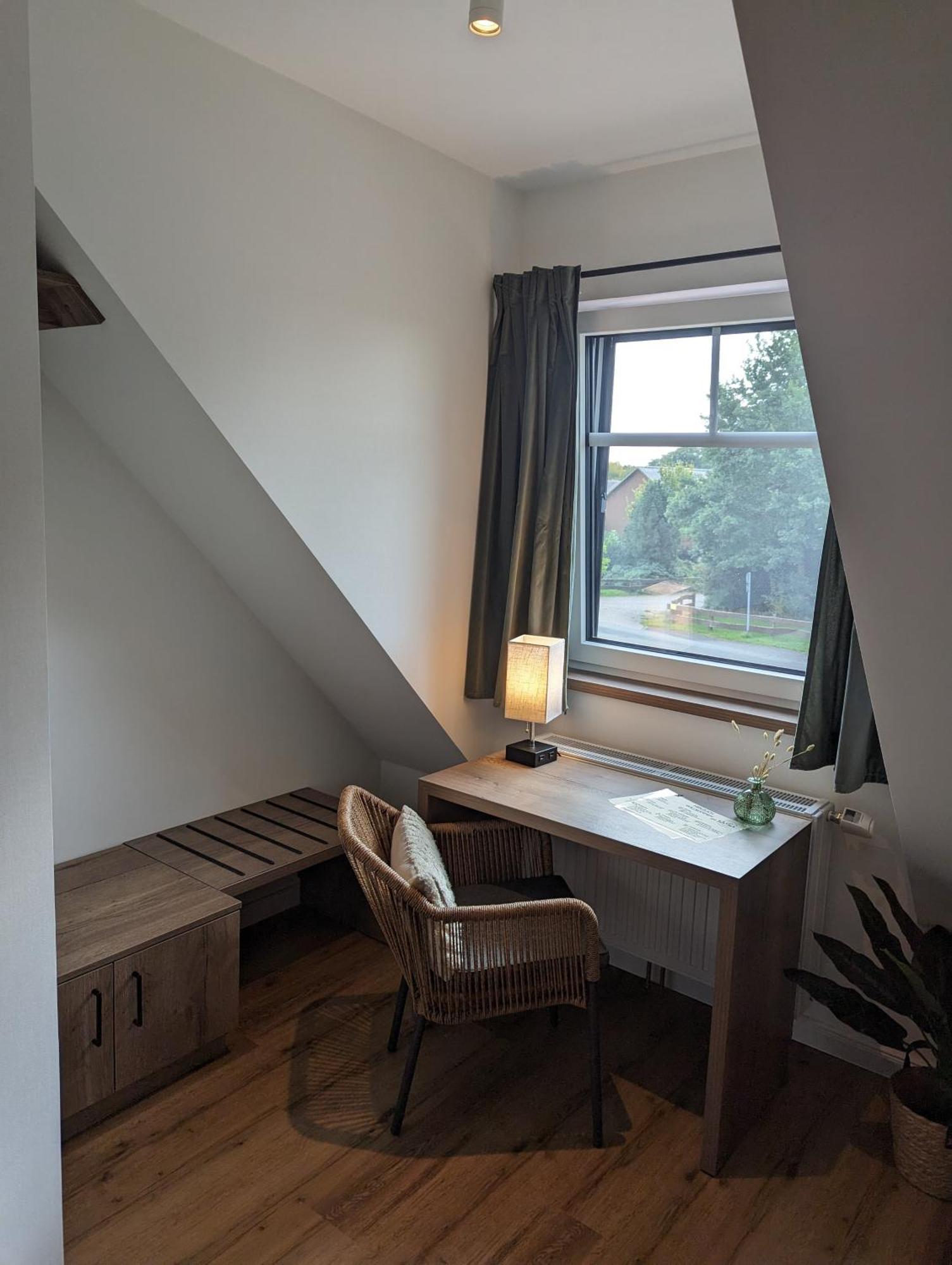 Paga - Parkgaststaette Hotel Ehrenburg ภายนอก รูปภาพ