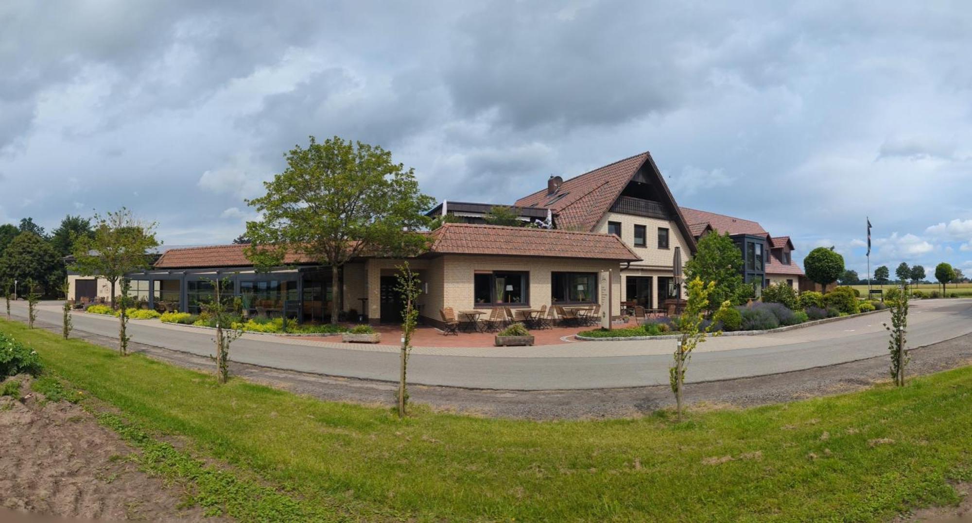Paga - Parkgaststaette Hotel Ehrenburg ภายนอก รูปภาพ